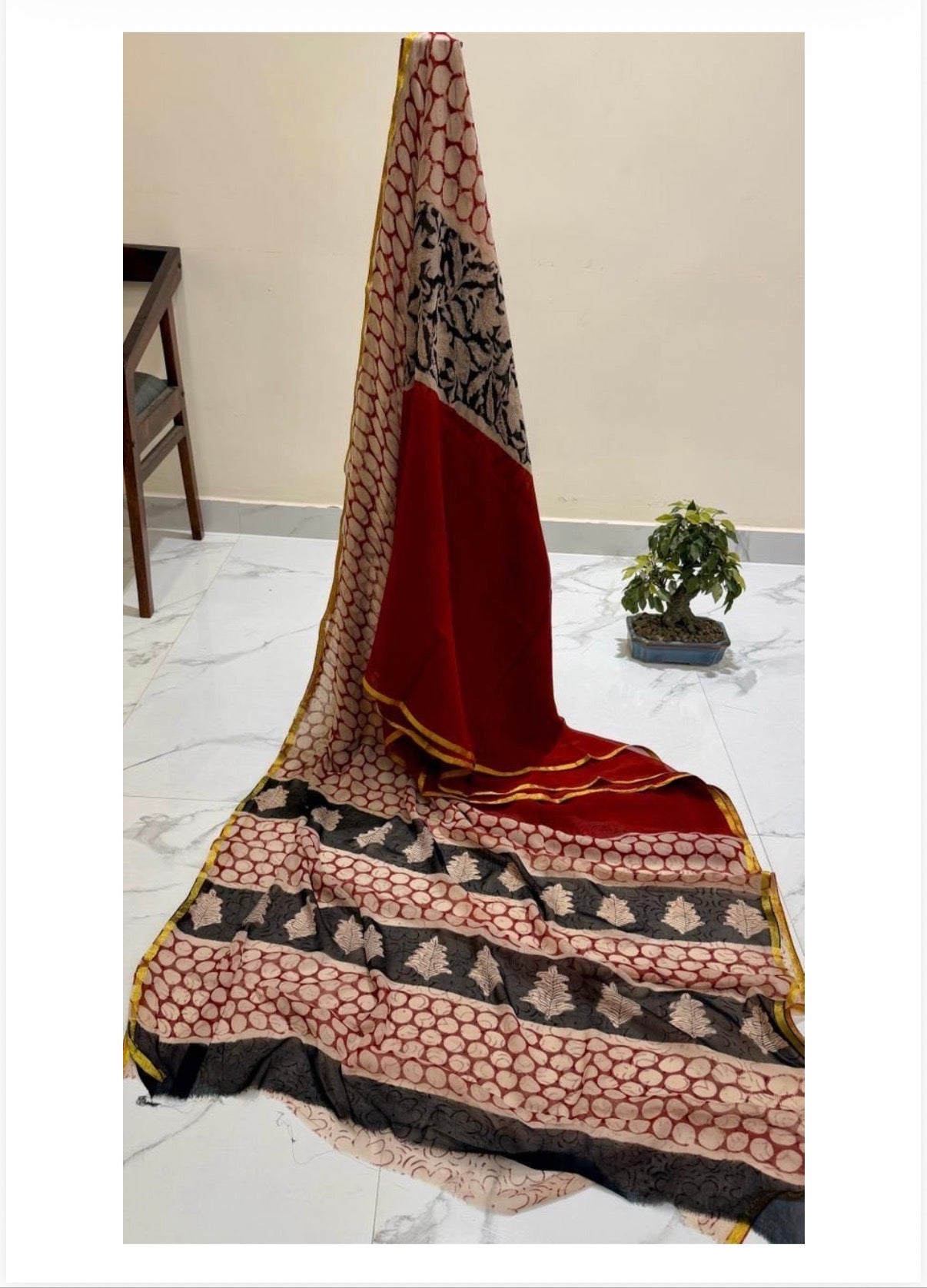 Pure Double Diamond Chiffon Handblock Print Saree