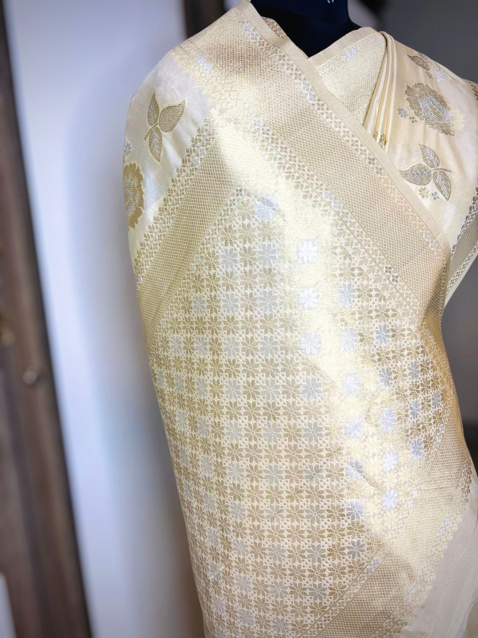 Off White Tissue Banarasi Saree