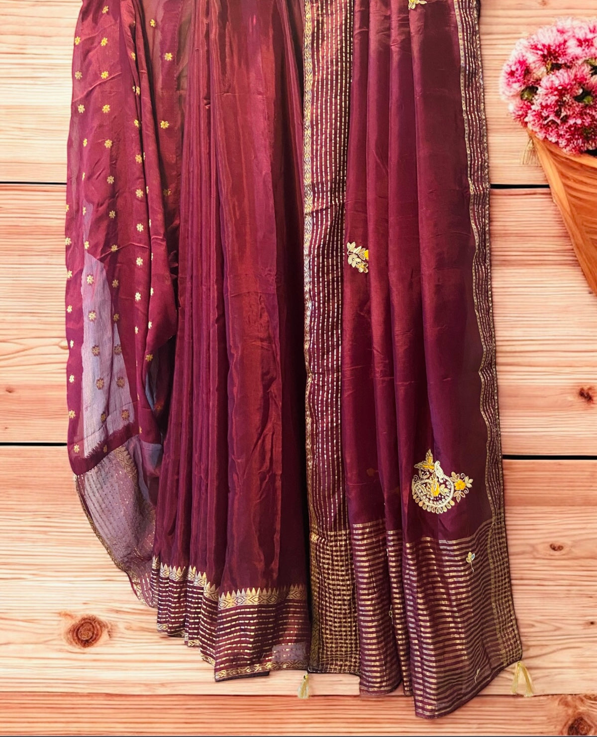 HO Silk Hand Work Motif Saree