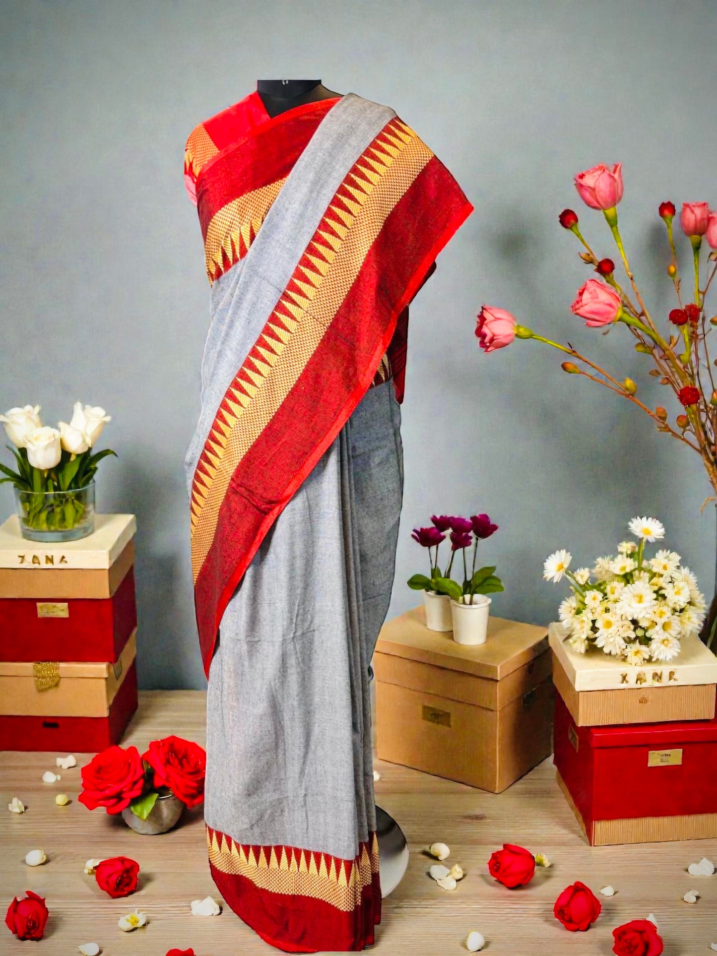 Handloom Khaddi Cotton Saree- Grey