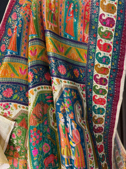 Cream Kashmiri Jamawar Kani Hand Woven Silk Saree