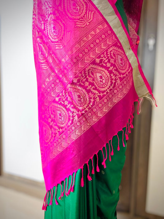 Green Pink Pure Handloom Silk Saree- Silk Mark Certified