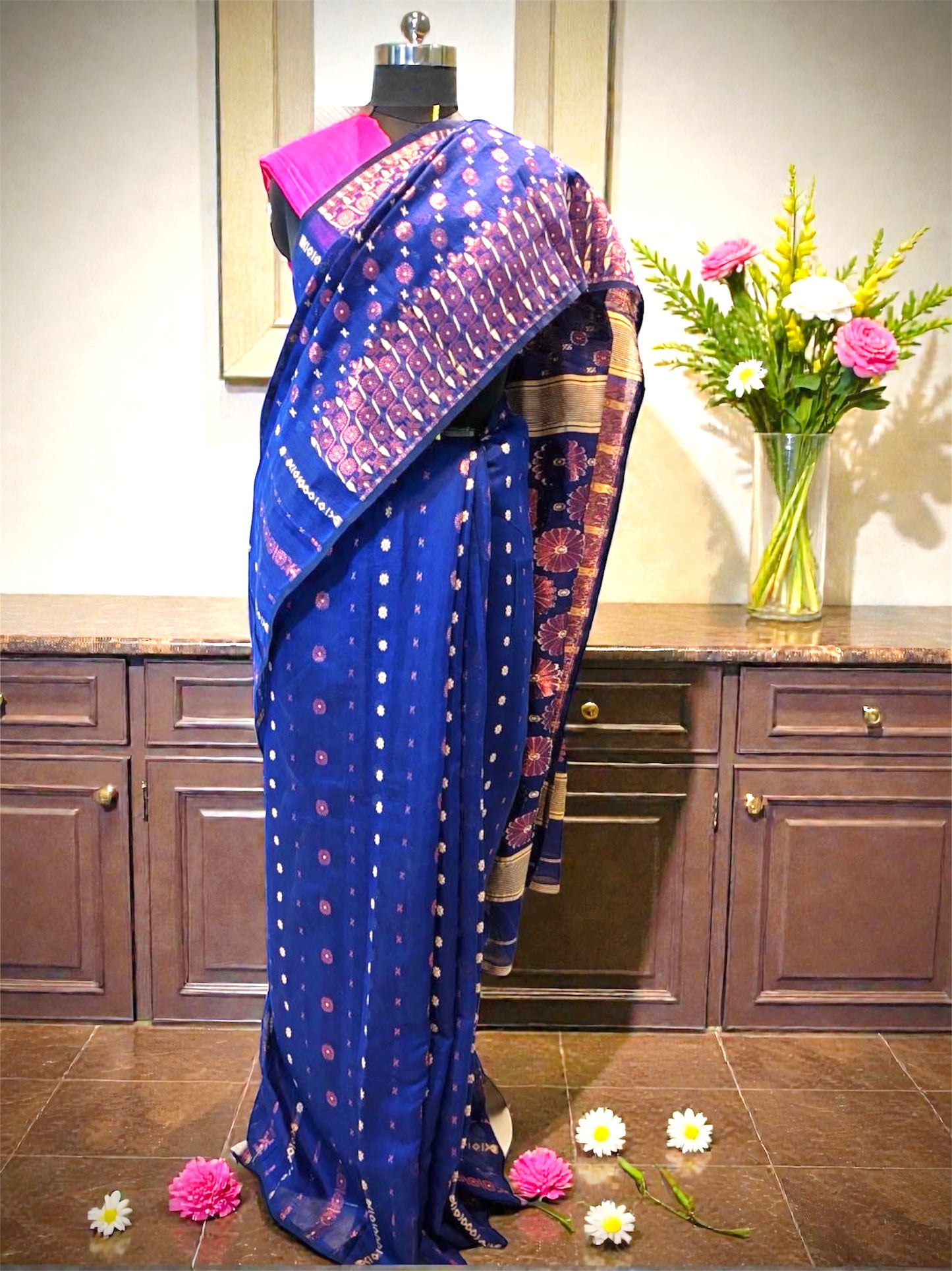 Resham Jamdani Handwoven Saree- Royal blue