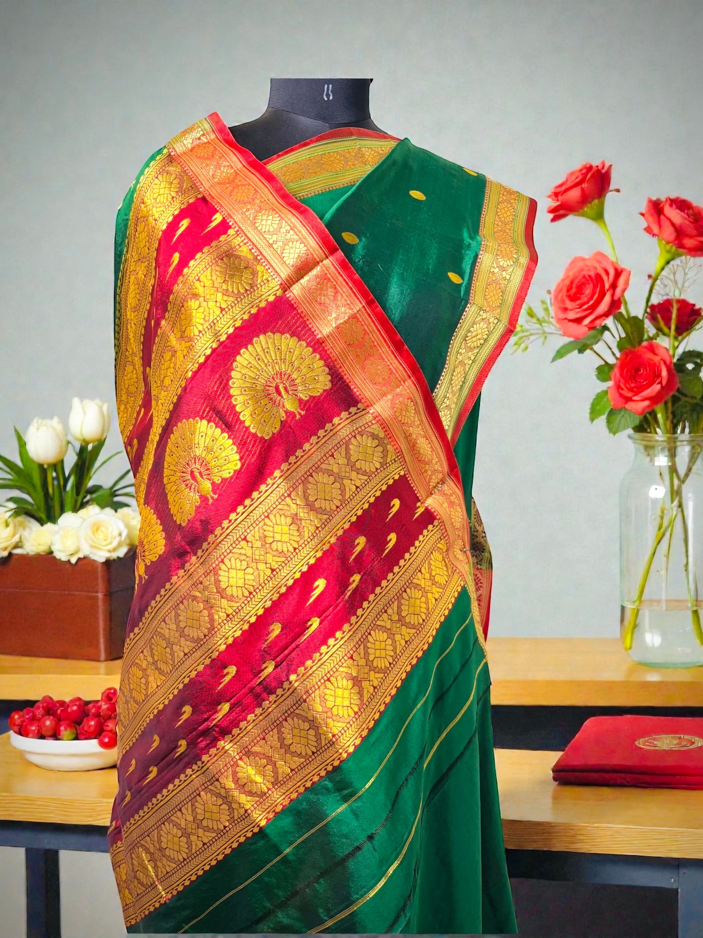 Pure Silk Handwoven Peshwai Paithani Saree